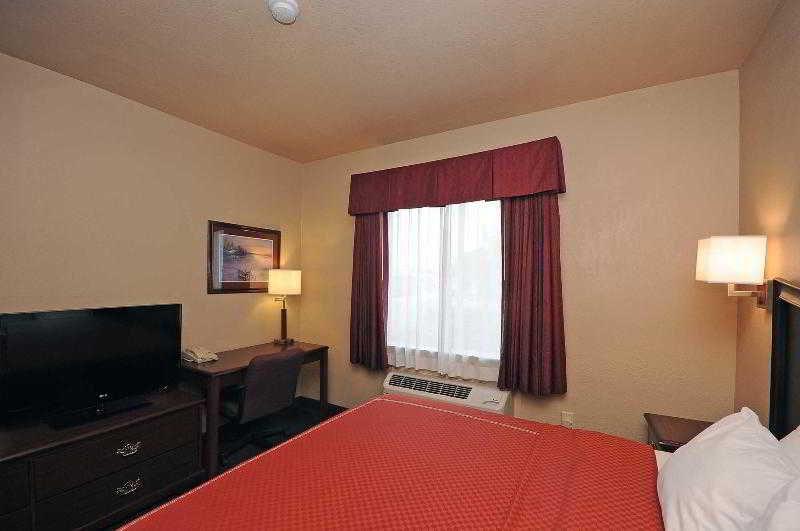 Baymont By Wyndham Clute Lake Jackson Exterior foto